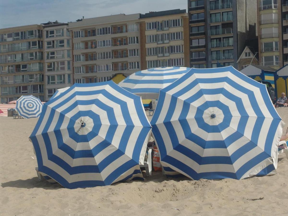 Quality Time Appartement Met Gesloten Garagebox De Panne Exterior foto