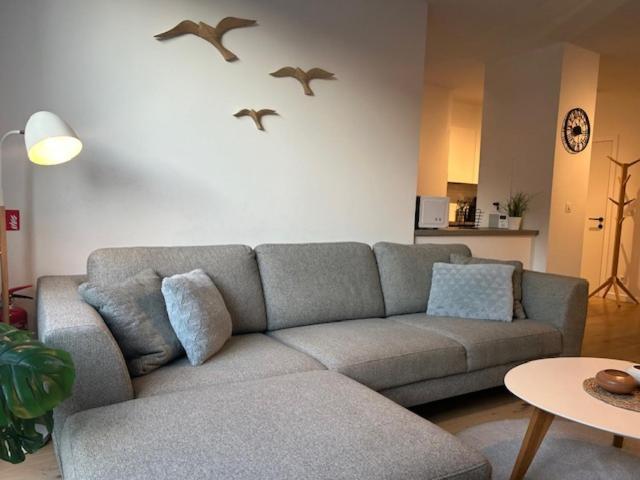 Quality Time Appartement Met Gesloten Garagebox De Panne Exterior foto